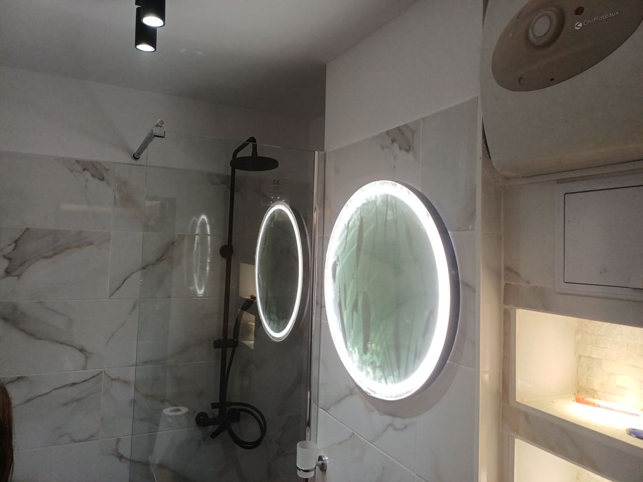 Meseriasi oferim servicii de renovari