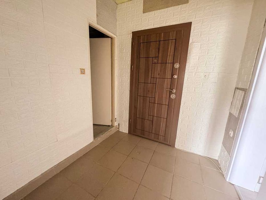 Продава се Едностаен апартамент в Русе, Дружба 1 - 37 кв.м за 1190 €/кв.м - Снимка #5