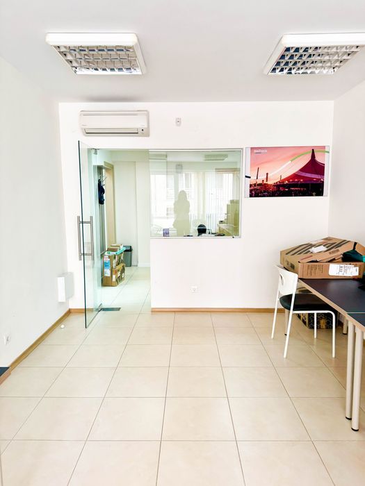 Дава се под наем Офис в София, Стрелбище - 90 кв.м за 810 € - Снимка #1