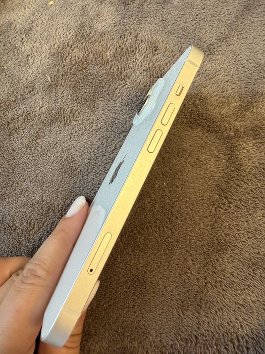 Vand iPhone14 Starlight 128gb