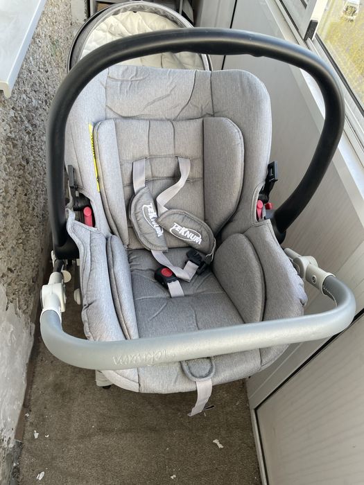 Детская коляска 3 в 1