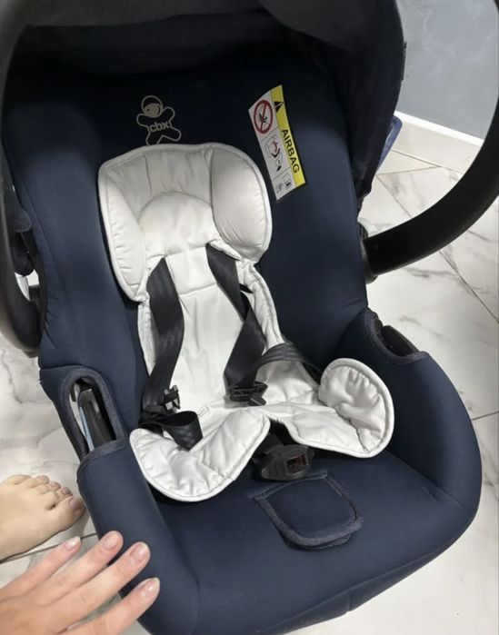 Коляска 2 в 1 + автолюлька