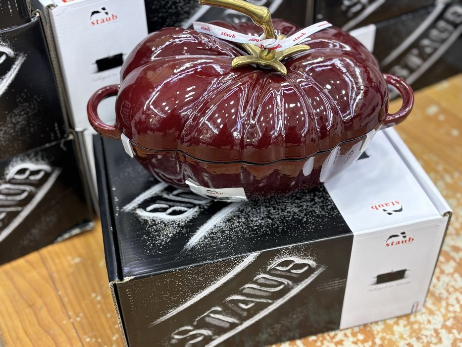 Staubchugun qozonlar qovoq pamidor korinishdegi