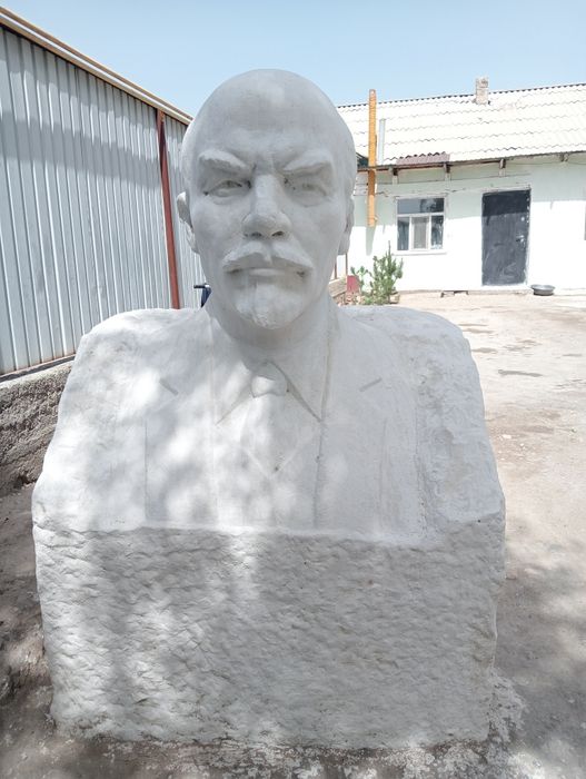 Статуя Продам Владимир Ильич Ленин