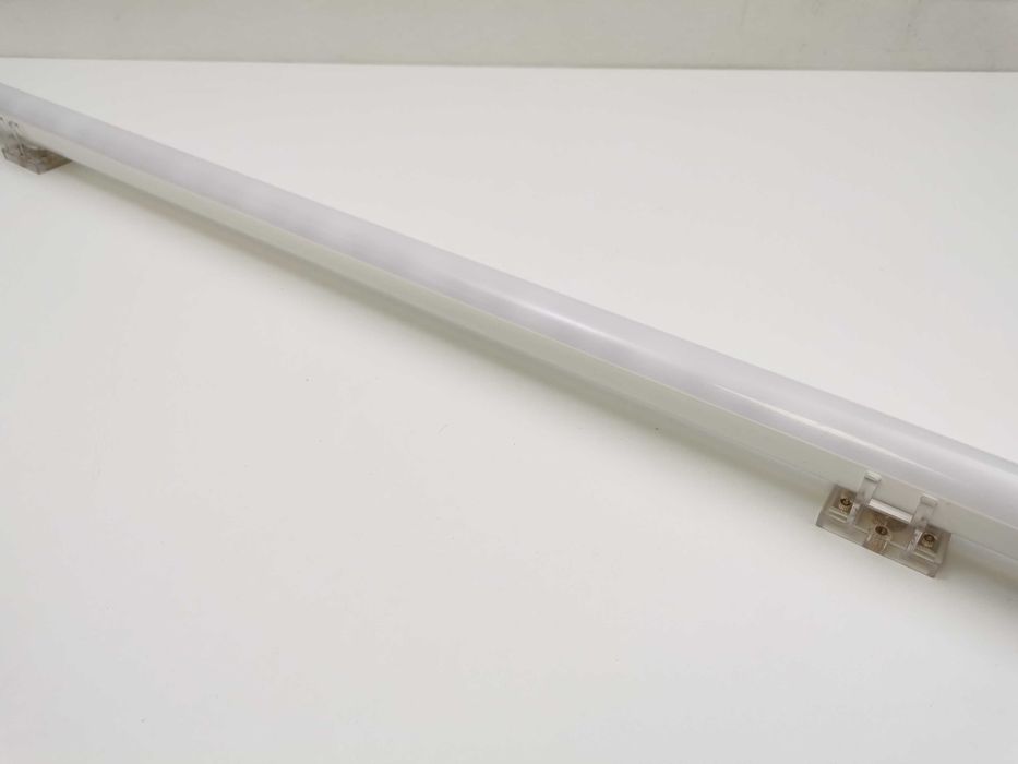 Amaran PT4c професионално RGBWW LED осветление - тръба 120см