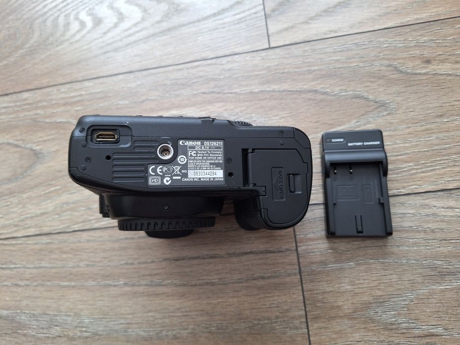 Aparat foto Canon 50D