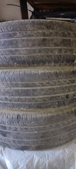 Продам летние шины Bridgestone