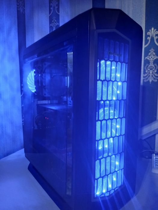 Мощный игровой компьютер, комп