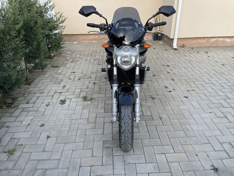 Motocicleta Yamaha FZ6-N