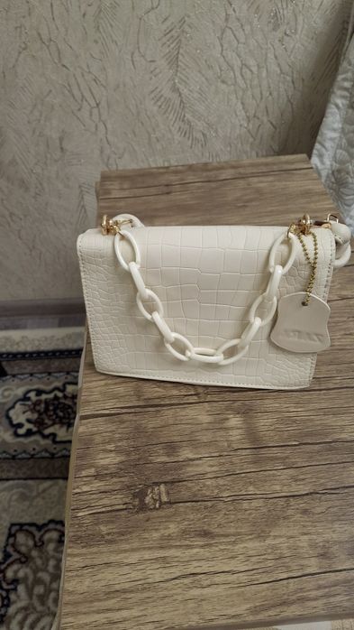 Продам новые женские сумочки