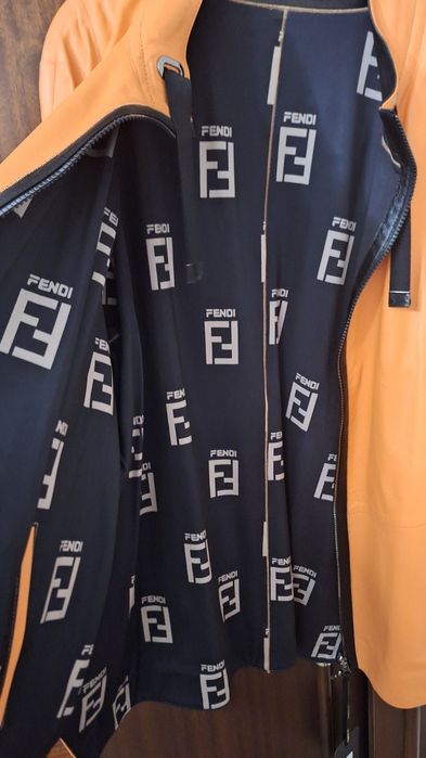 Дамски кожени якета и рокли