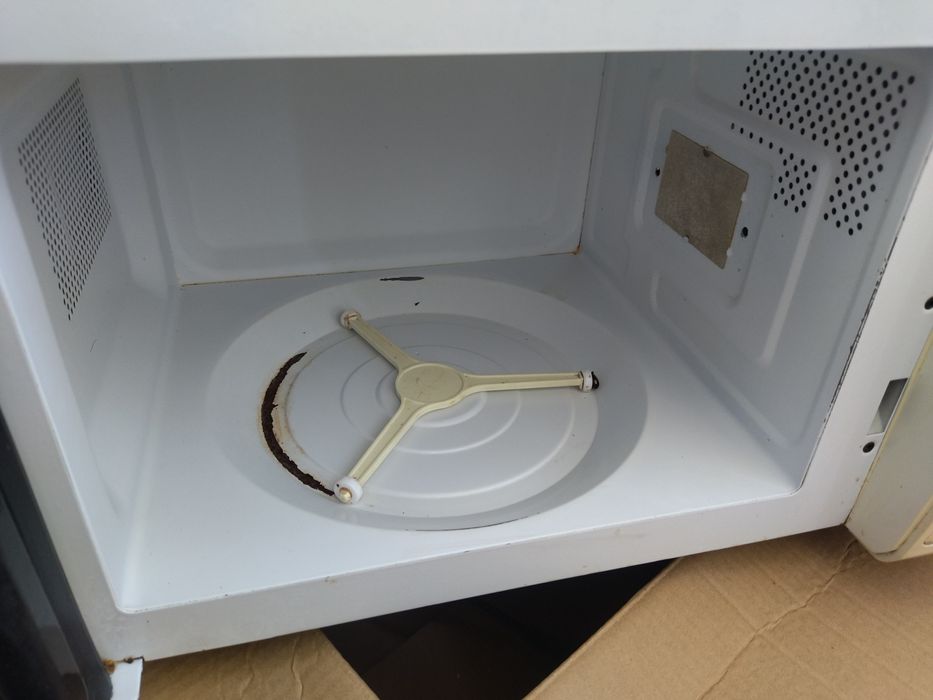 Микроволновка zanussi