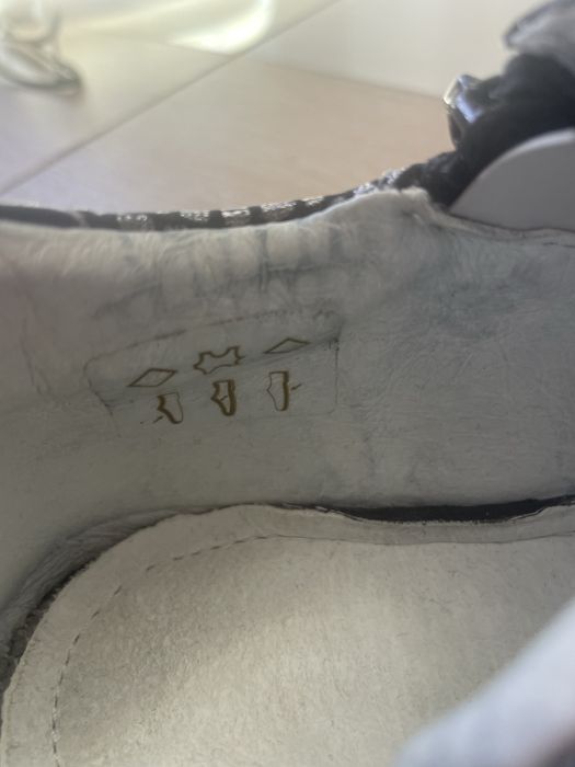 Обувки понки