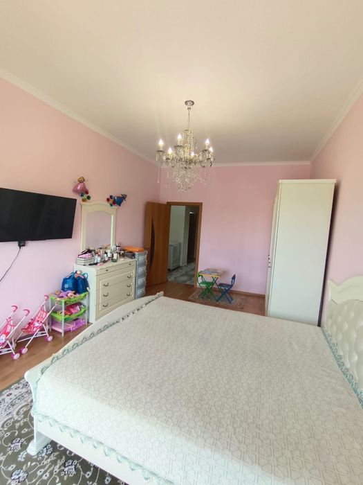 Продается спальный гарнитур