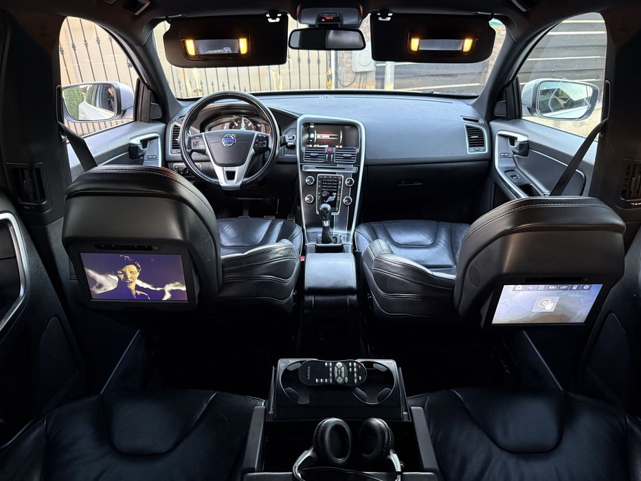 VOLVO XC60 2.0d* 163cp* 2014* R Design* Impecabil!!!