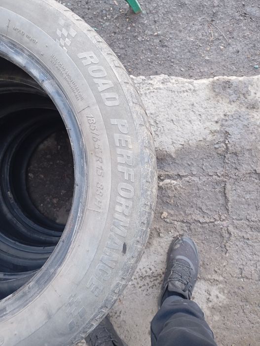 Продам шины б/у на 15-185\65
