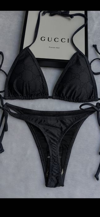 Costum de baie chilot tanga Gucci, Fend*, Louis Vuitton