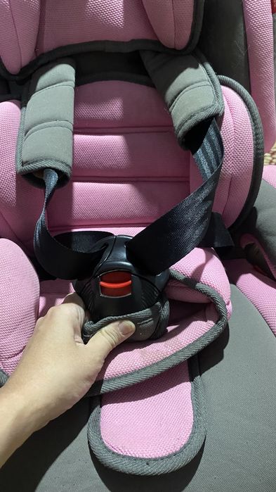 Автокресло 4000тг