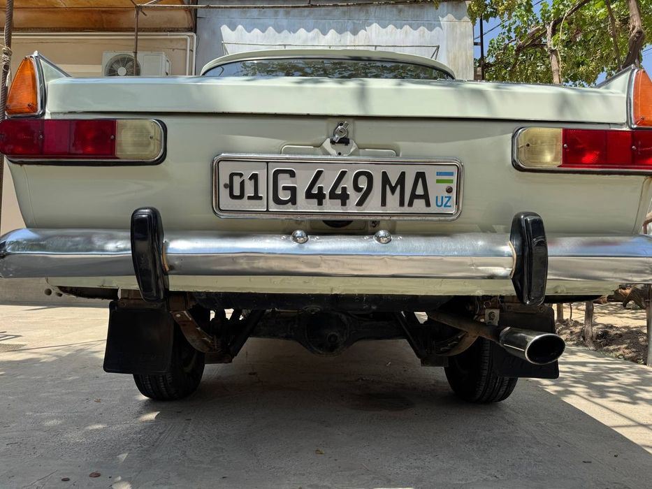 Ретро Москвич ИЖ 412