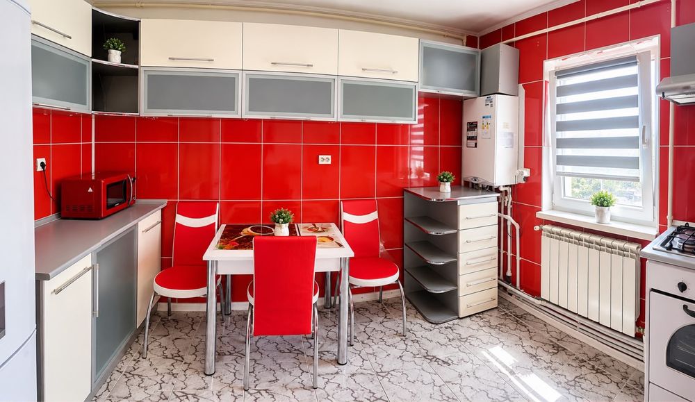 Apartament 3 camere de inchiriat