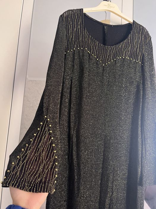 Платье почти новый