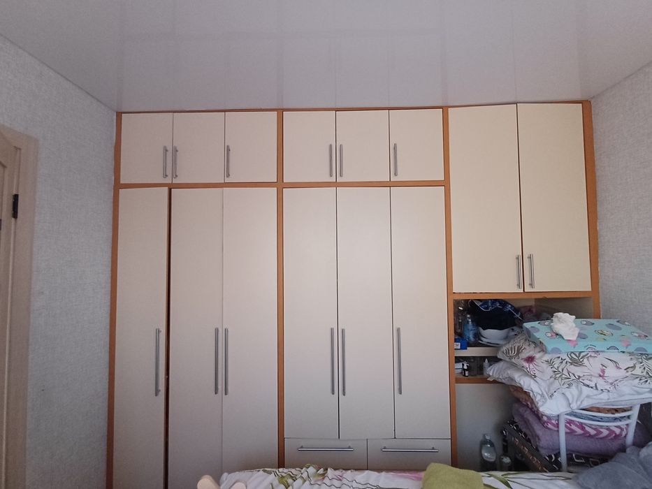 Продаю шкаф 15000