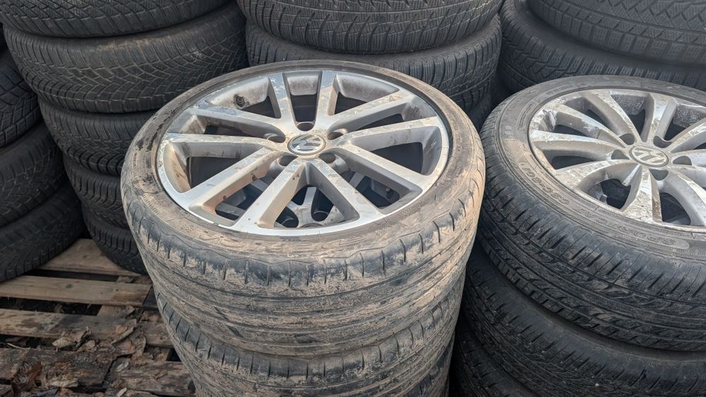 Roti Vara  Volkswagen 5x112 R18 Anvelope 225 40  Complete