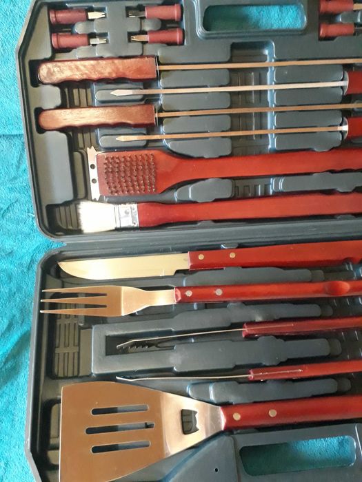 Set ustensile gratar BBQ Nou in caseta
