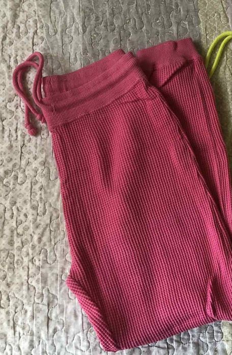 Нови спортни долнища ZARA