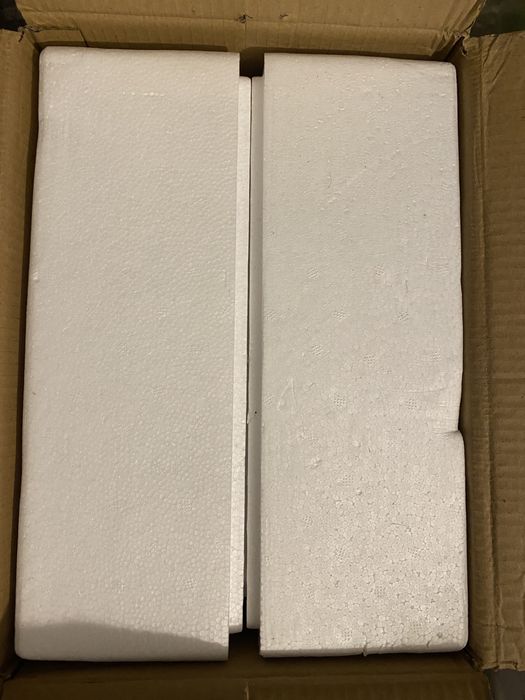 Cutie de bijuterii din plastic transparent