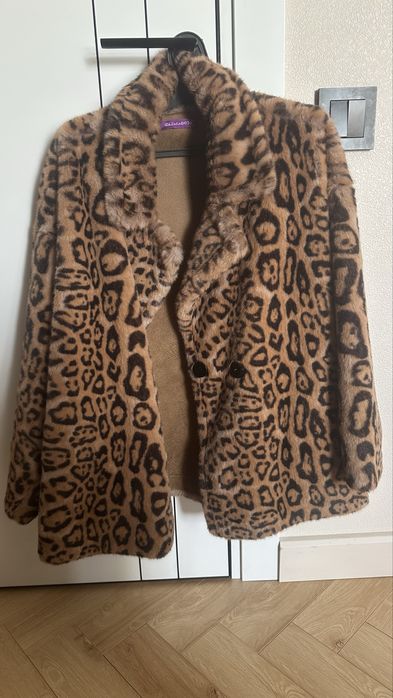Шуба леопард короткая