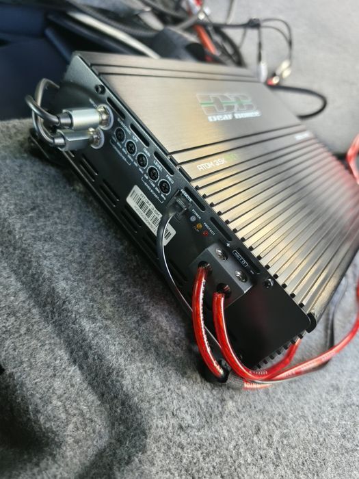 Subwoofer Deaf Bonce SA272 1500w rms cu incinta + statie DB 3.5k Pro