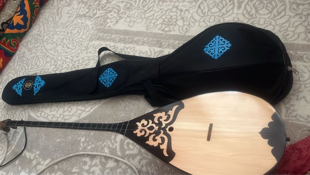 Домбыра Сатылады !!!