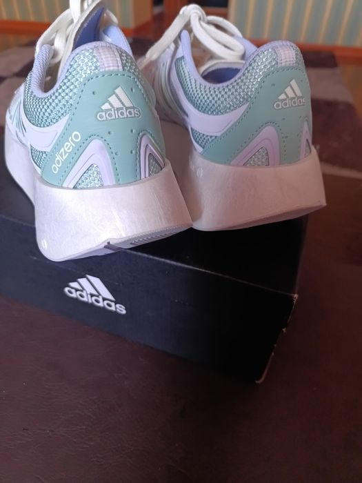 Продам кроссовки Adidas