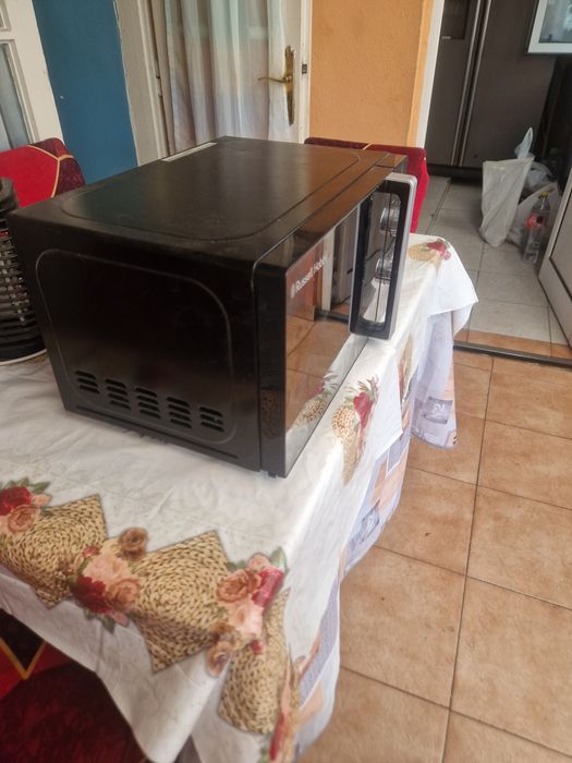 microunde  russel hobbs, panasonic
