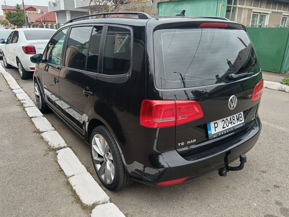 VOLKSWAGEN Touran 2012 — imagine 3