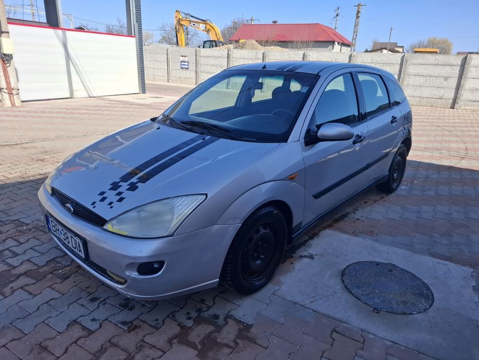 Ford Focus 1.8 benzina