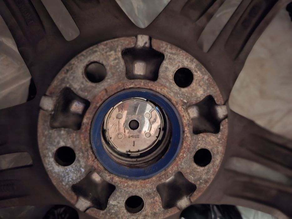 Джанти с гуми 235 /45/18  Ауди А6