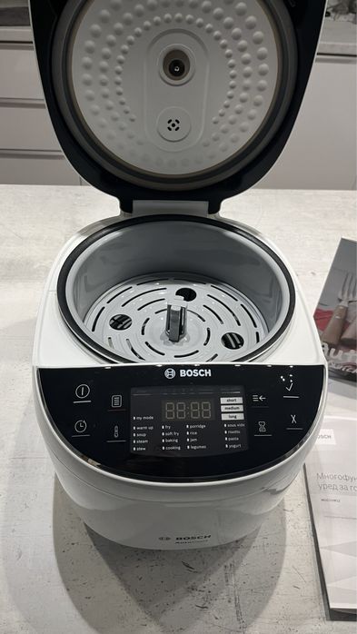Топ цена днес Мултикукър Bosch MUC11W12 в перфектно състояние