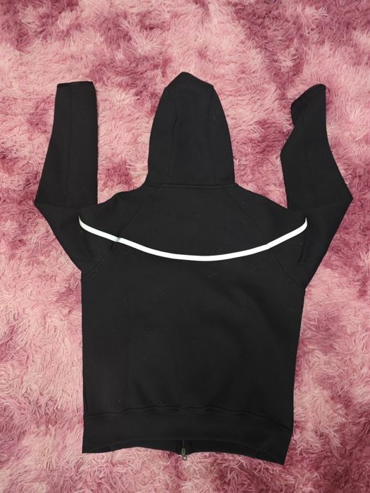 Продам Nike tech fleece