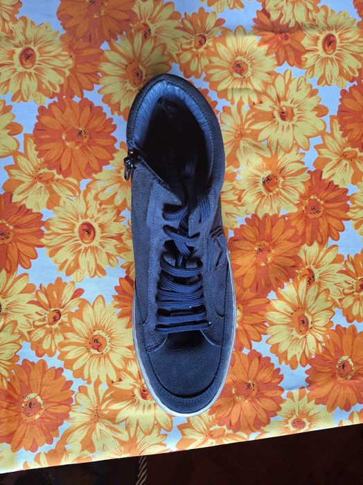 Чисто нови маратонки Minelli Португалия номер 41