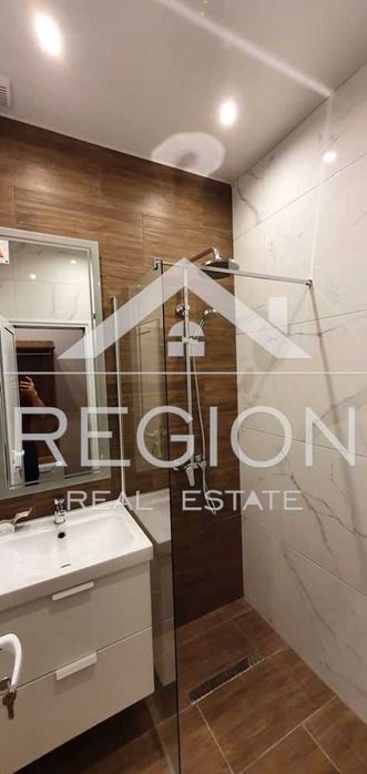 Дава се под наем Тристаен апартамент в Варна, Електрон - 85 кв.м за 648.21 € - Снимка #12