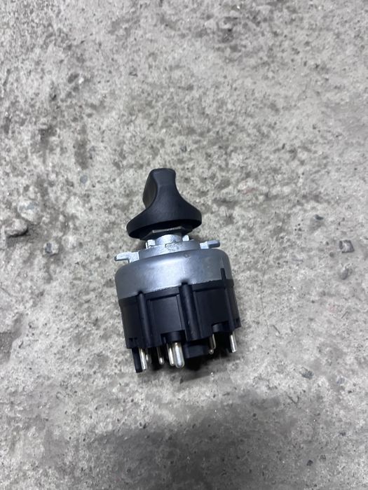 Мерседес 124 запчасть