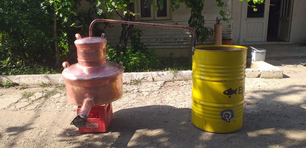 Vând cazan de țuică la 120 de Litri cu fundul  de 4 mm