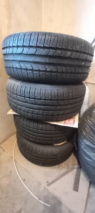 Ofer jante VW originale + cauciucuri vară Debica