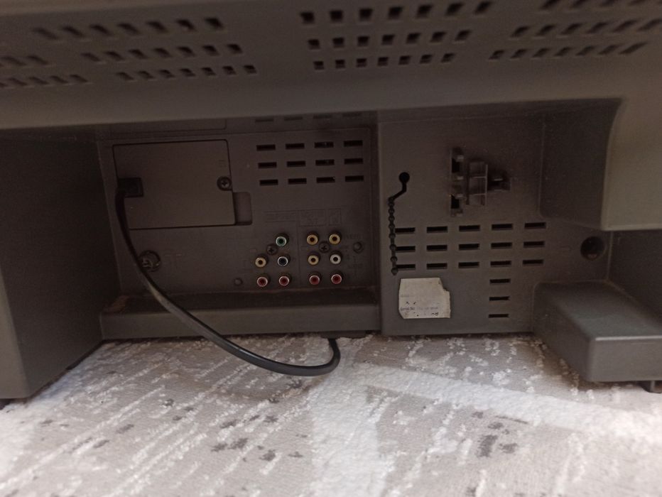 Телевизор Panasonic старый