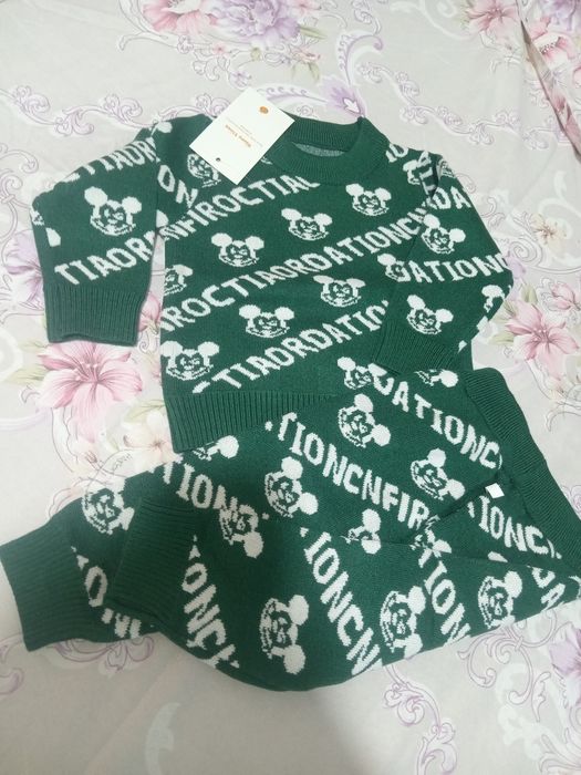 Bolalar kiyimi, sifatli, Pekin mahsuloti, yangi