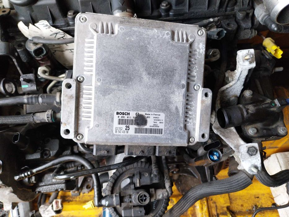 Двигател 2,0 hdi код  RHZ