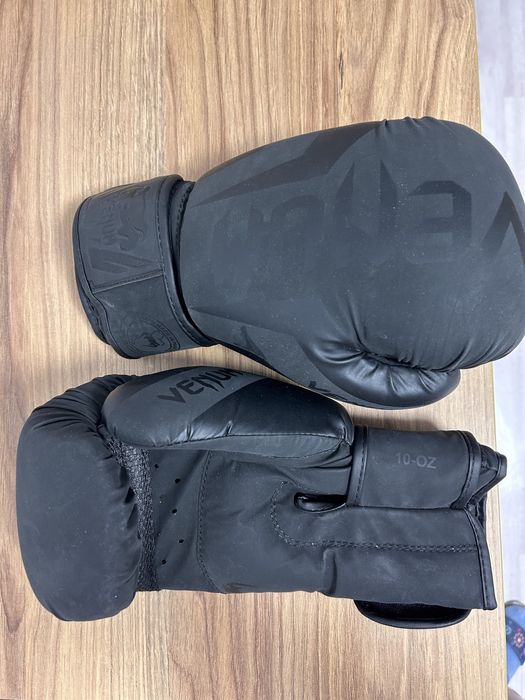 Перчатки боксерские