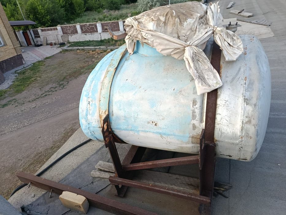 Продам бочку под питевую воду